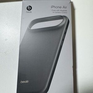 Beats by Dre iPhone Air Case - Black